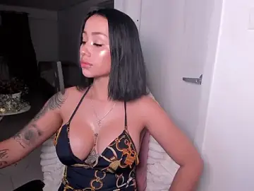 Stripchat Sex Cam of ElissaDominguez