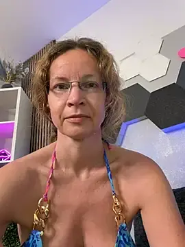 Stripchat Sex Cam of AnnikaRose