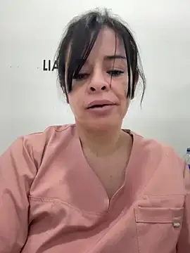 Stripchat Sex Cam of Dr_Nathalia_28