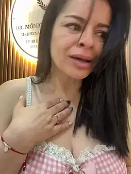 Stripchat Live Porn of Dr_Nathalia_28