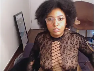 Stripchat Live Sex Cam of michell_bling1