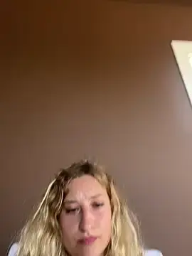 Stripchat Live Sex of MileySummer