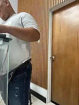 Stripchat Nude Webcam of Patricio_02