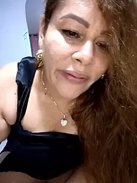Stripchat Live Porn of SluttyMilf79