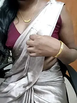 Stripchat Sex Cam of Tamilmallu-duskygirl03