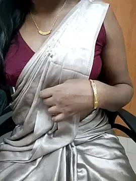 Stripchat Adult Webcam of Tamilmallu-duskygirl03