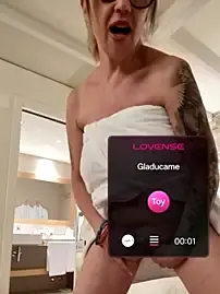 Stripchat Adult Webcam of JasmineNoir2