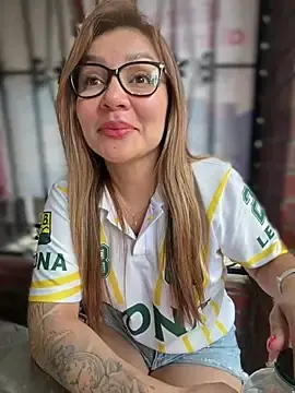 Stripchat Adult Video Chat of DIANITA_1988