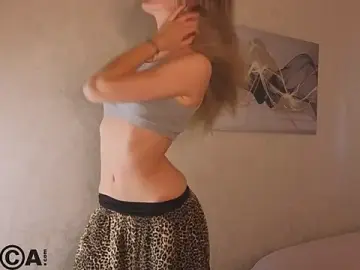 Stripchat Watch Live Sex Cams of L1na_Reeds