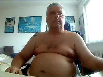 Stripchat Best live sex cam show of Robert_SK1