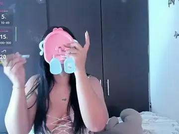 Stripchat Live Porn of mensia_hernandz