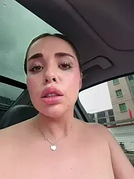 Stripchat Live Porn of Alirawrz