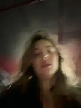 Stripchat Watch Live Sex Cams of Alirawrz