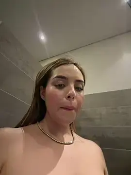 Stripchat Adult Video Chat of Alirawrz