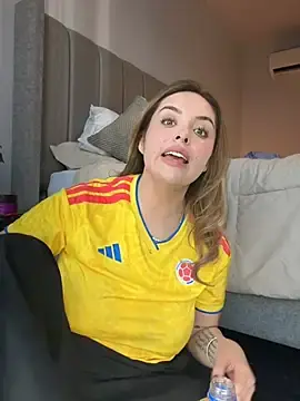 Stripchat Live Sex of Alirawrz