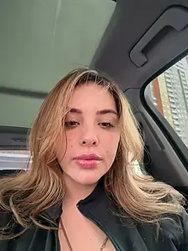 Stripchat Adult Webcam of Alirawrz