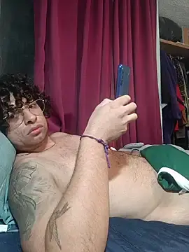 Stripchat Free Live Porn of DocCurly