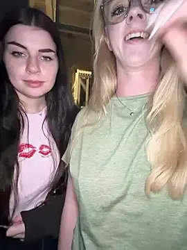 Stripchat Best Webcam of EllyNora