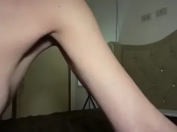 Stripchat Free Porn Cam of IssaWave