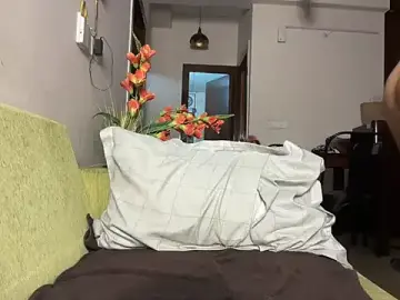 Stripchat Free Live Porn of Naira_fit