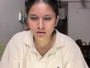 Stripchat Watch Live Sex Cams of Naira_fit