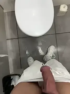 Stripchat Live Sex Cam of Turkishleo