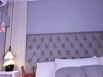 Stripchat Sex Cam of VioletthaRous