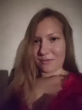 Stripchat Live Sex Cam of August_Shine