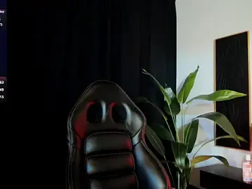Stripchat Live Porn of EmiliWilliams