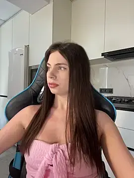 Stripchat Watch Live Sex Cams of CurlyLara