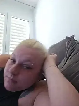 Stripchat Free Porn Cam of Lady_Peggi