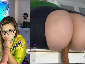 Stripchat Free Live Porn of Aurora__XxX