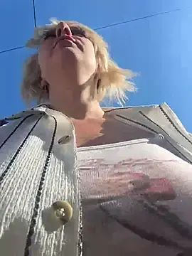Stripchat Watch Live Sex Cams of RonnieKiss