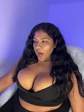 Stripchat Free Live Porn of paola091