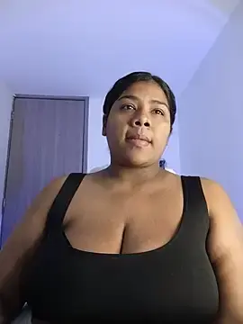 Stripchat Best Webcam of paola091