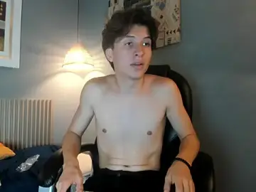 Stripchat Sex Cam of Marcoviolet