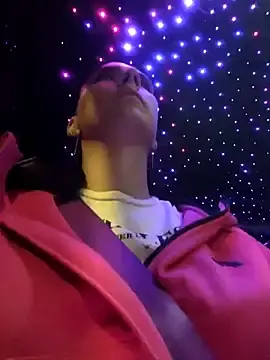 Stripchat Free Porn Cam of pleasure_of_life