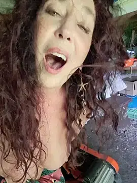 Stripchat Adult Video Chat of GypsyEsmeralda