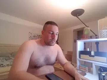 Stripchat Free Live Porn of MilitaireDom