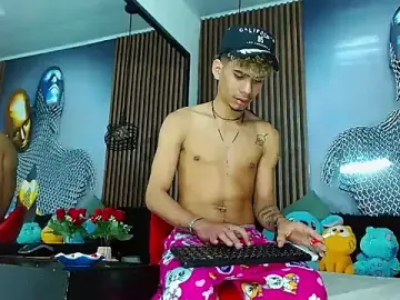 Stripchat Best live sex cam show of Skinny_cute_Alyer