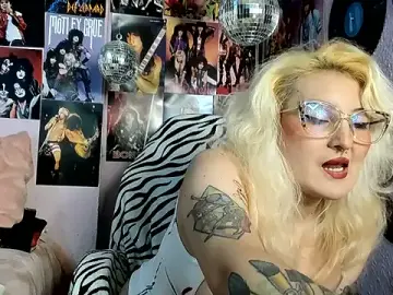 Stripchat Best Webcam of Avril_Maria