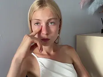 Stripchat Free Porn Cam of AliceGilbert_