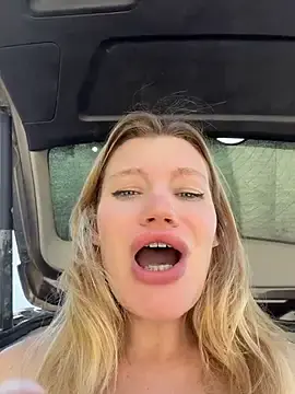 Stripchat Live Sex of justmilaa