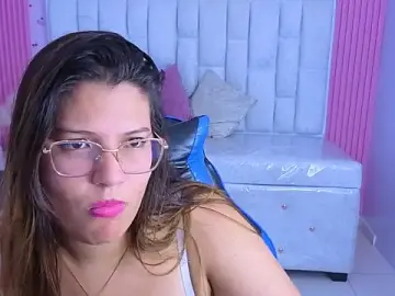 Stripchat Free Porn Cam of lucero_s1