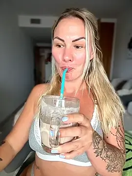 Stripchat Live Sex of NastyMilf_