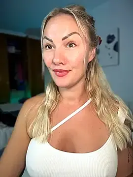 Stripchat Adult Webcam of NastyMilf_
