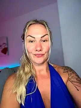 Stripchat Watch Live Sex Cams of NastyMilf_
