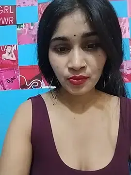 Stripchat Free Porn Cam of Naughty_Kiara_