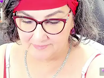 Stripchat Sex Chat of cataleya_mom
