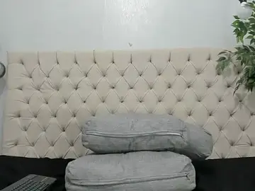 Stripchat Watch Live Sex Cams of Anggie_Miller